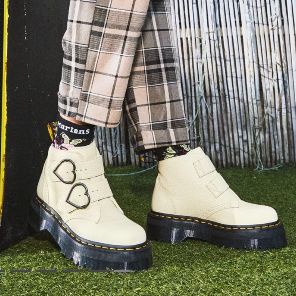 Dr Martens Devon Heart Leather Platform Boots cream pebbled leather